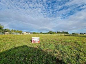 Terrain constructible viabilisé à vendre