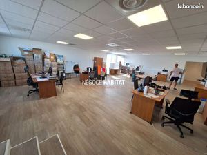 Local commercial 133 m² Saint-Aunès