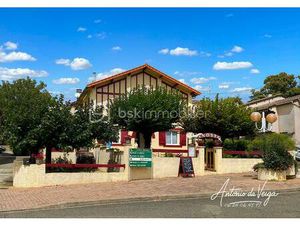 Local d'activités de 355 m² à Cazaubon