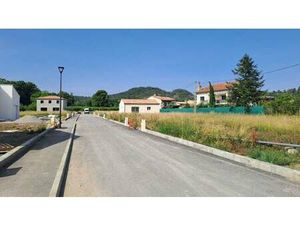 Terrain constructible viabilisé à vendre