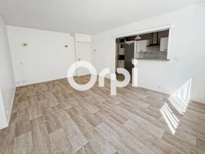 Location appartement 3 pièces 83 m² à Dunkerque (59140)  1 140 €