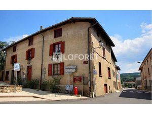 Maison T7 près de SAINT MARTIN EN HAUT à vendre