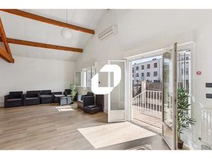 IMMEUBLE MIXTE ACTIVITE ET BUREAUX A VENDRE