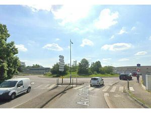 Vente garage 37 m² Vaulx-en-Velin (69120)