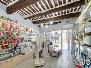 Vente locaux professionnels 49 m² à Le Beausset (83330)  29 000 €