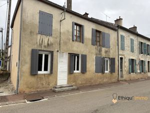 Vente maison 4 pièces 105 m² à Essoyes (10360)  55 000 €