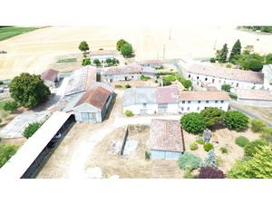 Achat Maison 13 pièces 367m² BAIGNES STE RADEGONDE 16360