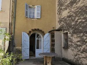 Vente maison 6 pièces 147.32 m² à Carces (83570)  194 250 €