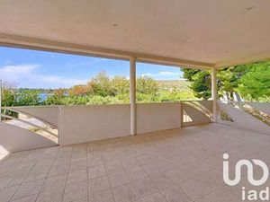 Vente Demeure d'exception Piscine à Istres (13118) : à vendre Piscine / 143m² Istres