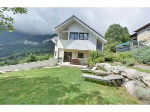 NOYAREY EZY JACUZZI DANS LES ETOILES