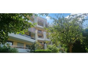 Location appartement 4 pièces 97.96 m² à Saint-Cloud (92210)  2 810 €