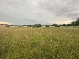 Terrain constructible viabilisé à vendre