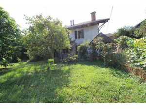 Maison 122 m2 + jardin et 130 m2 aménageables - La Trinité 73110