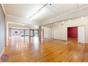 Handelspand + 6 garages