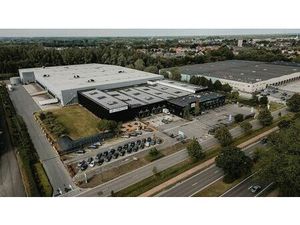 Entrepôt de 18.000m²