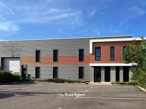 A vendre - Local d'activités - Situé dans un parc récent - Meyzieu