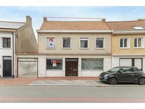 Maison familiale à rénover avec 4 garages