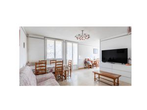 Vente Appartement 4 pièces à Marignane (13700) : à vendre 4 pièces / 66m² Marignane