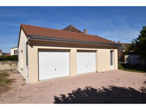 Local professionnel à vendre SAINT YAN 2 pièce(s) 48m2 59 000€