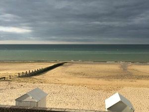 St aubin: 2 pièces meuble en front de mer