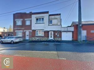 Accueil en vente à Rue de Roux 23  Charleroi Monceau-sur-sambre  Belgique | CENTURY 21®