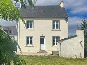 Vente maison 5 pièces 85 m² à Plonévez-du-Faou (29530)  116 600 €