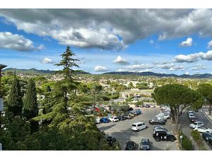 Vente appartement 3 pièces 72 m² Plan-de-Cuques (13380)