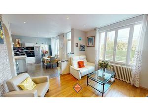 Vente maison 8 pièces 201 m² Roanne (42300)