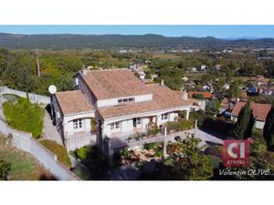 Vente maison 5 pièces 133 m² à La Celle (83170)  399 000 €