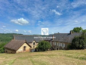 Authentique corps de ferme à rénover