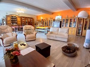 Belle maison en pierre  volumes généreux et charme à MORNAC