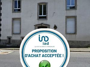 Vente immeuble 265 m² Vic-sur-Cère (15800)