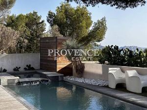 Villa de luxe de 5 pièces en location Marseille  Provence-Alpes-Côte d'Azur