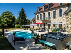 Maison de luxe à vendre à Château-Chalon