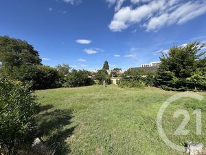 Vente terrain à batir 670 m² à Avon (77210)  230 000 €
