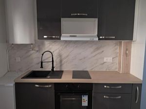 Location appartement 1 pièce 26 m² à Cahors (46000)  410 €