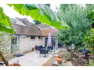 Propriété en pierres à l'abri des regards à Chérence : Résidence principale ou secondaire