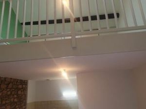 Studio avec mezzanine de 32 m2 à Monsols