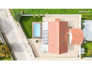 Maison 7 pièces 215 m²