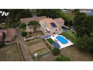 Maison 260 m² EXOUDUN