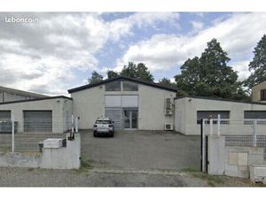 Bureaux 235 m² Billère