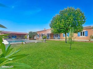 Propriété 5 pièces 147 m²