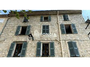 APPARTEMENT 3 PiECES EN CENTRE ANCIEN