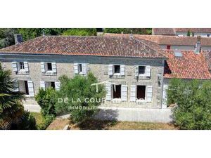 Maison avec jardin et terrasse Vervant (17)