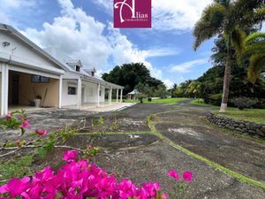 À louer - Villa F6 meublée de 216m2 + Bungalow - Castel  Lam