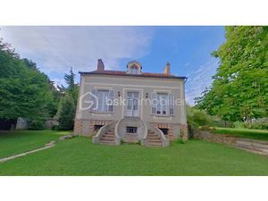 Vente propriété 6 pièces 149 m² à Vallery (89150)  255 000 €