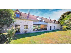 Maison avec piscine et terrasse Guérard (77)