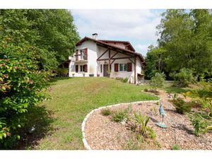 Vente maison 6 pièces 196 m² à Saint-Pierre-du-Mont (40280)  445 000 €