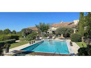 Villa avec piscine et terrasse Pernes-les-Fontaines (84)