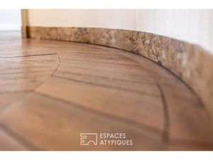 Château chargé d'histoire dans son parc de 1ha